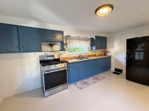 66 Pleasant Street Passadumkeag ME 04475