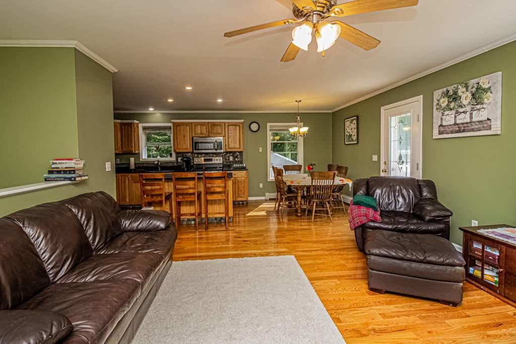 113 Hilltop Estates Farmington ME 04938