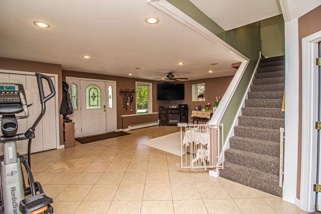 113 Hilltop Estates Farmington ME 04938