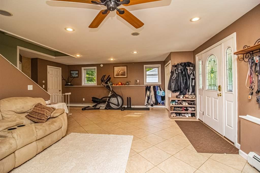 113 Hilltop Estates Farmington ME 04938