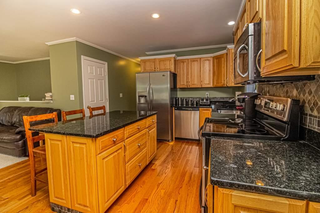 113 Hilltop Estates Farmington ME 04938