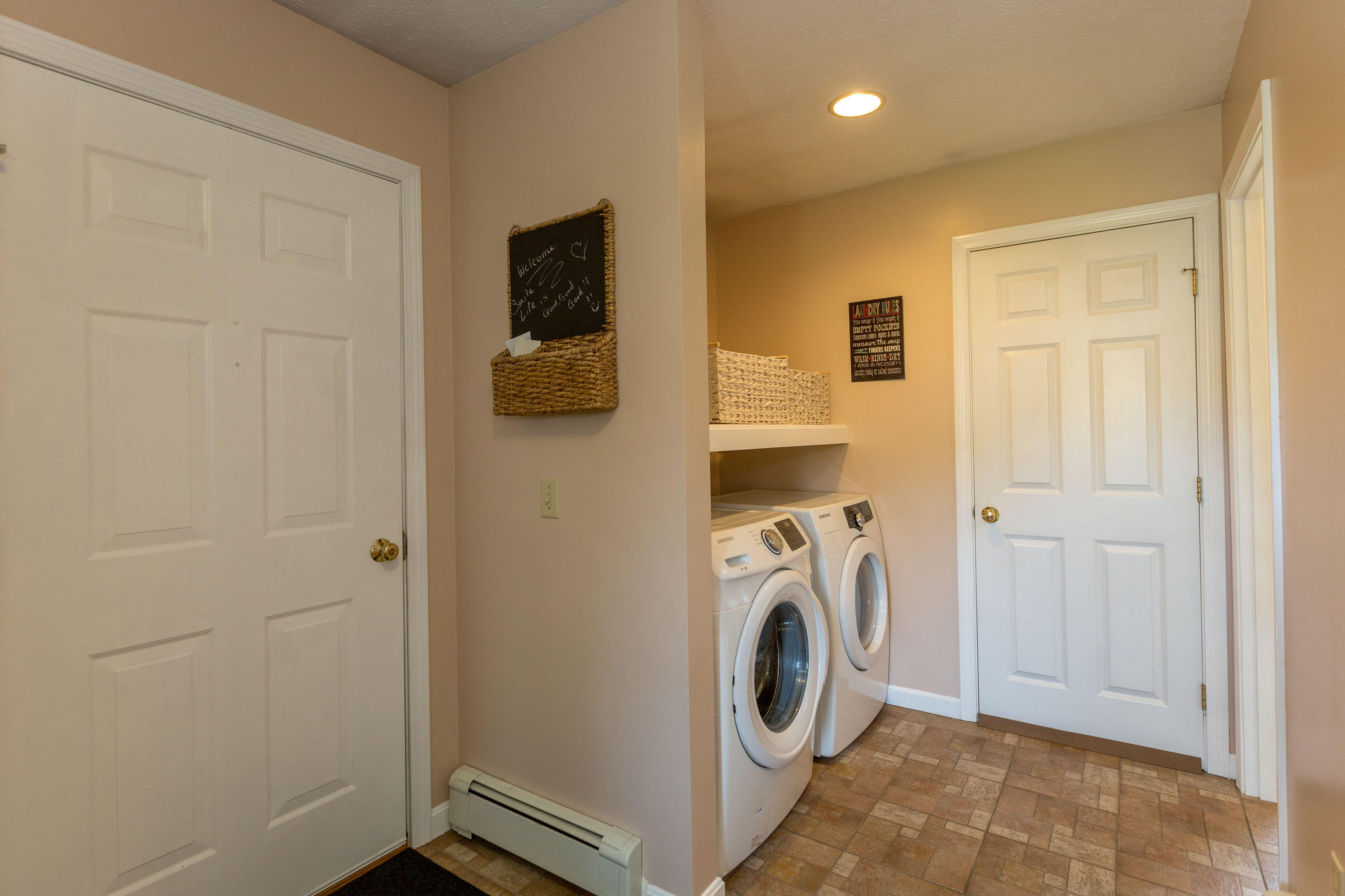 20 Birch Lane Wales ME 04280