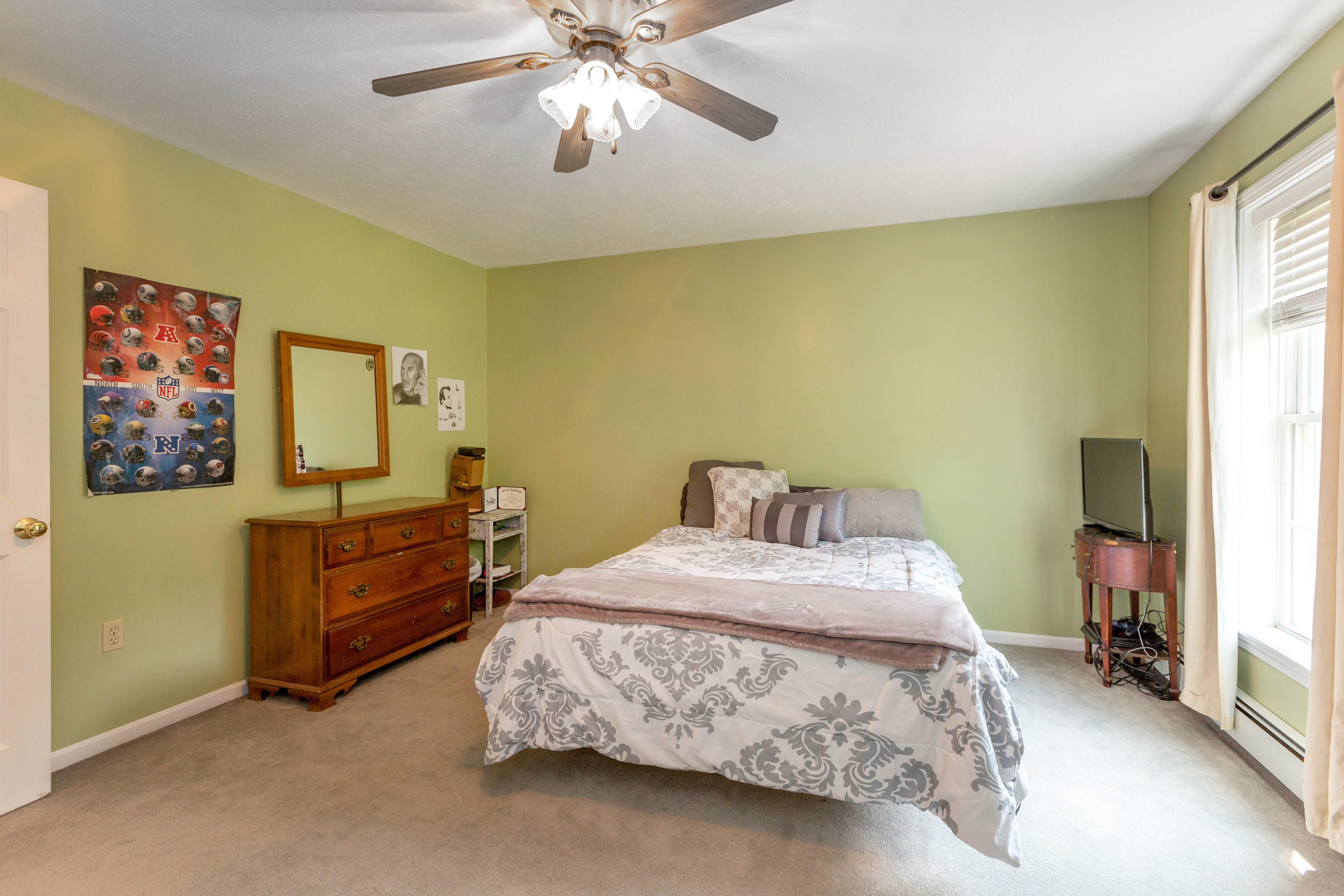 20 Birch Lane Wales ME 04280