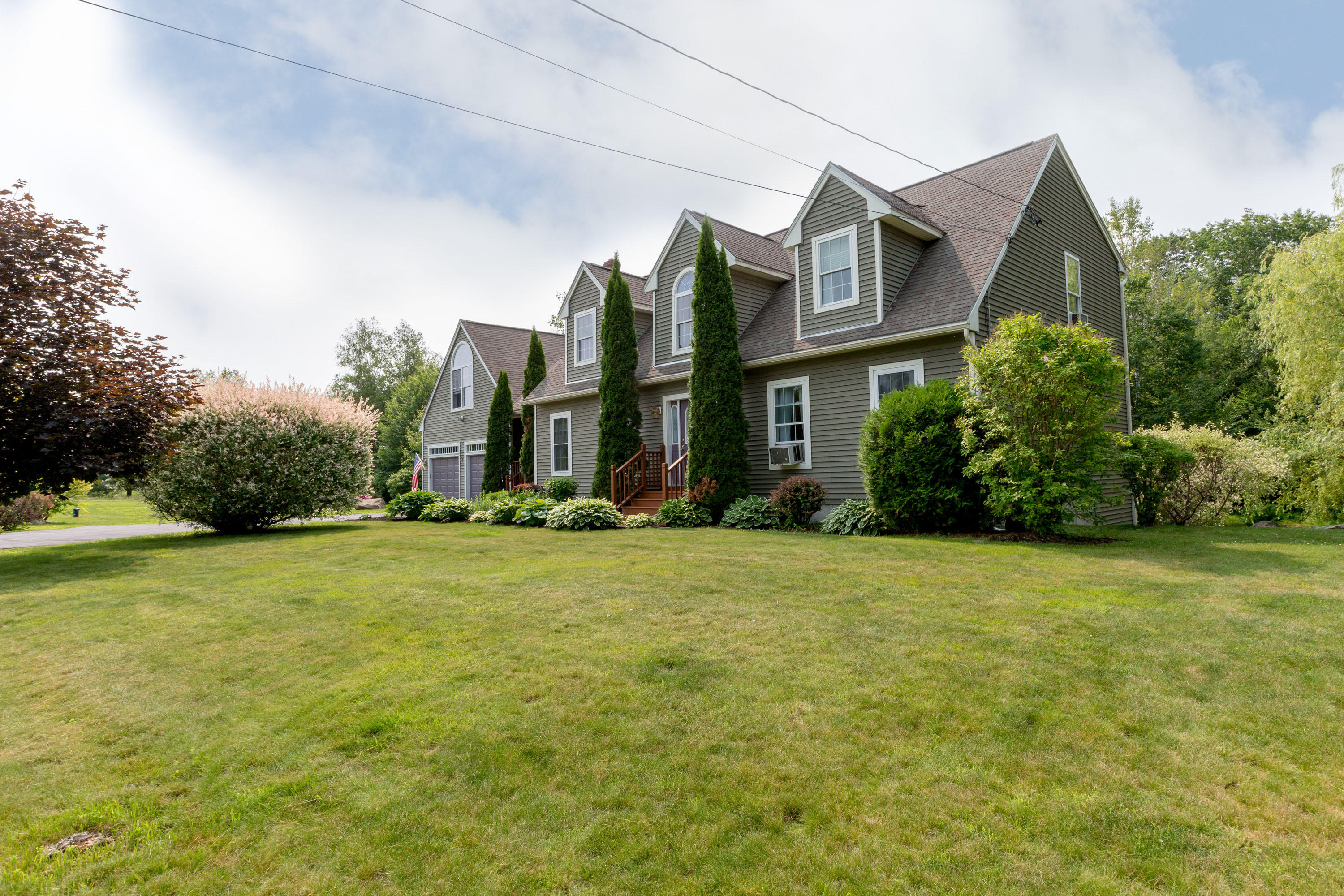 20 Birch Lane Wales ME 04280