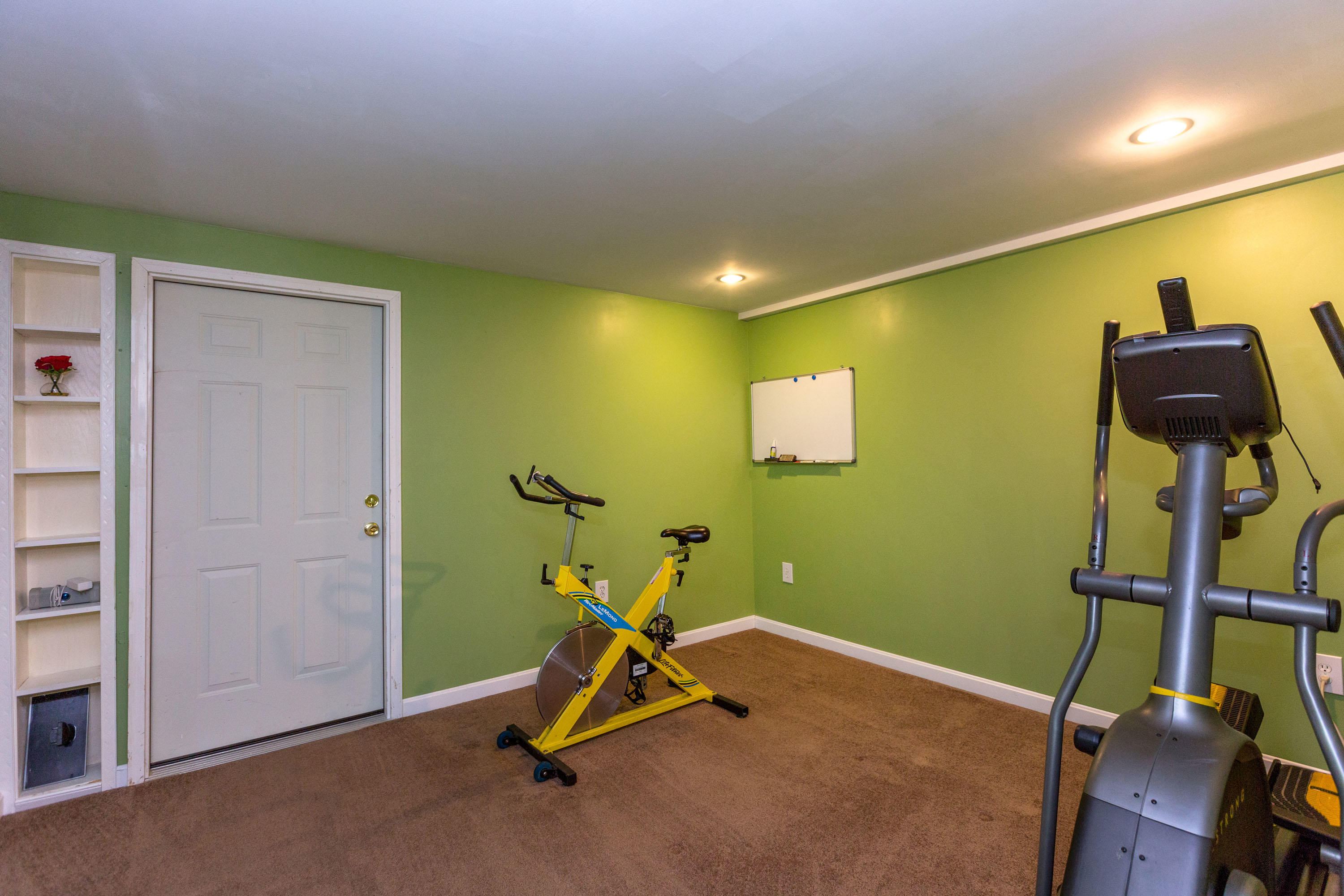 20 Birch Lane Wales ME 04280