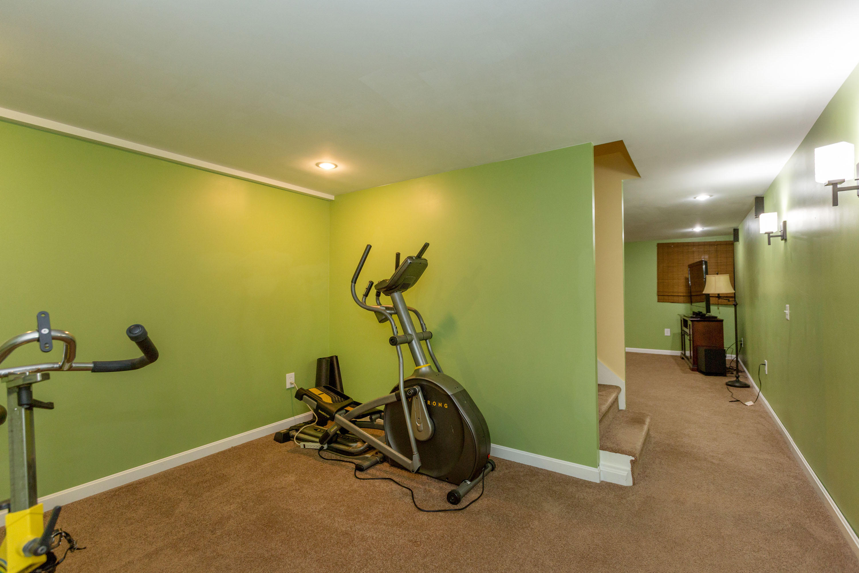 20 Birch Lane Wales ME 04280
