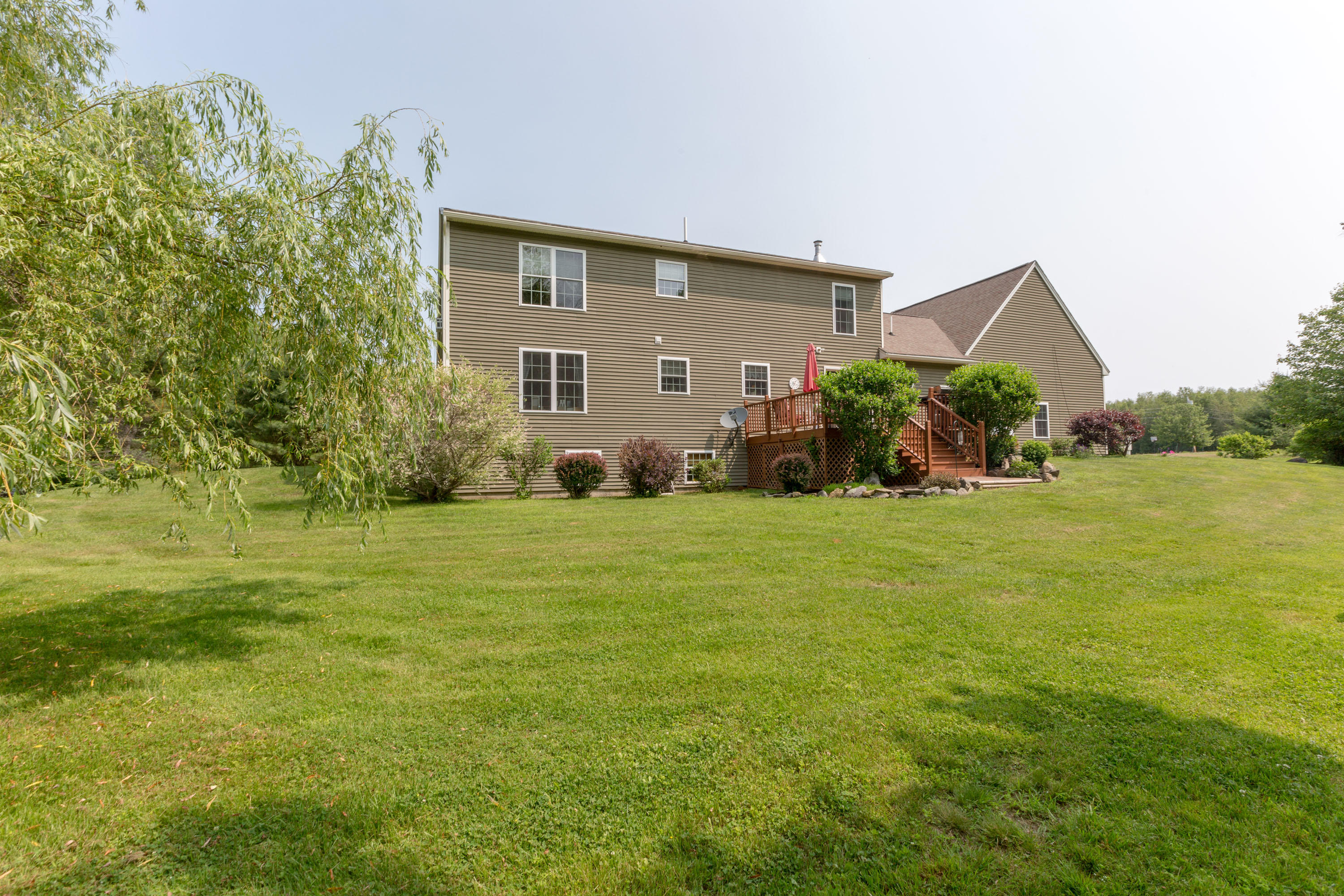 20 Birch Lane Wales ME 04280