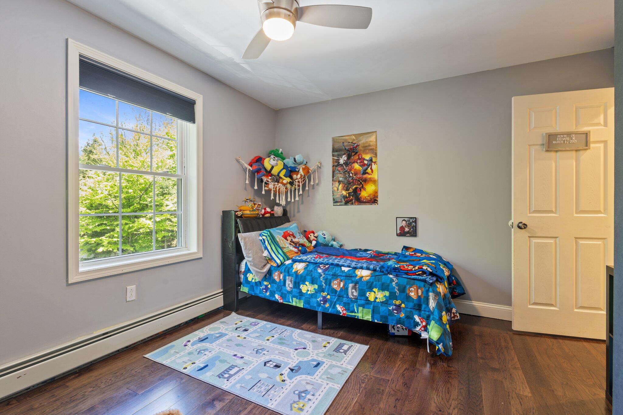 14 Cessna Way Naples ME 04055