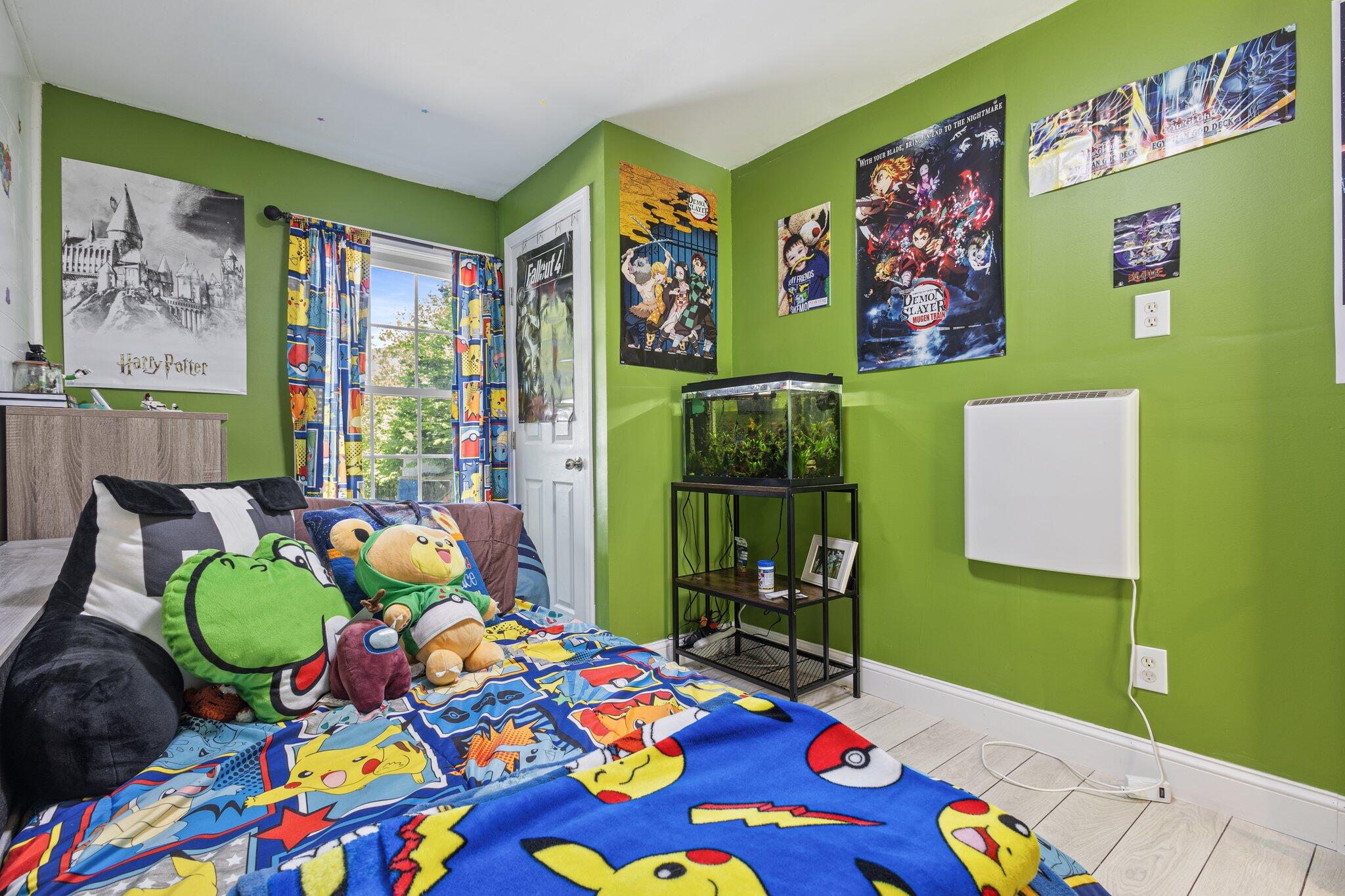 14 Cessna Way Naples ME 04055