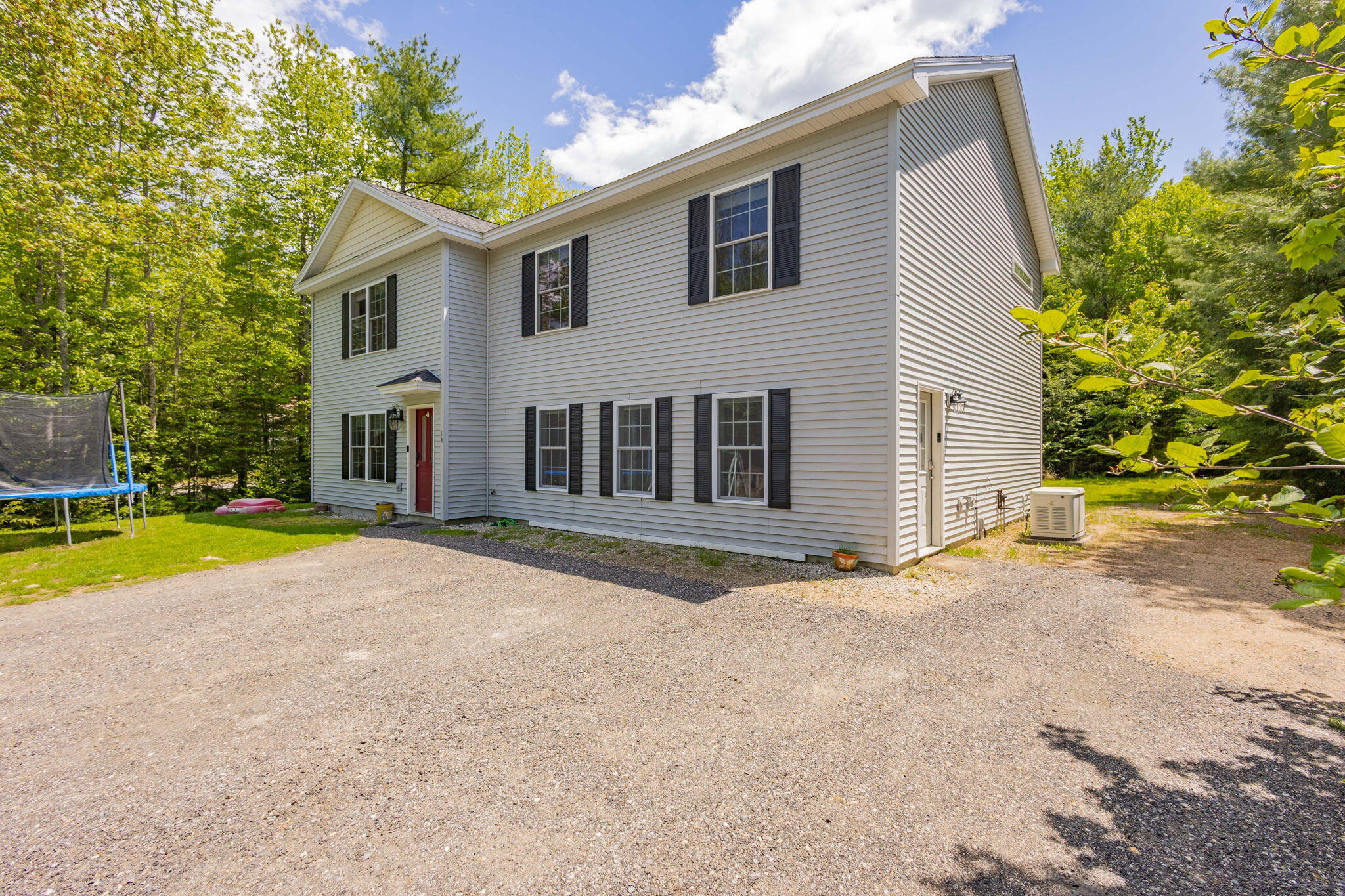 14 Cessna Way Naples ME 04055