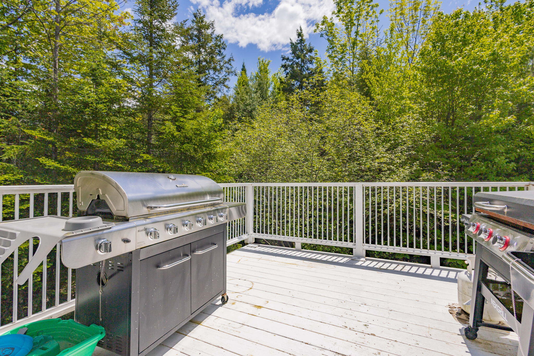 14 Cessna Way Naples ME 04055