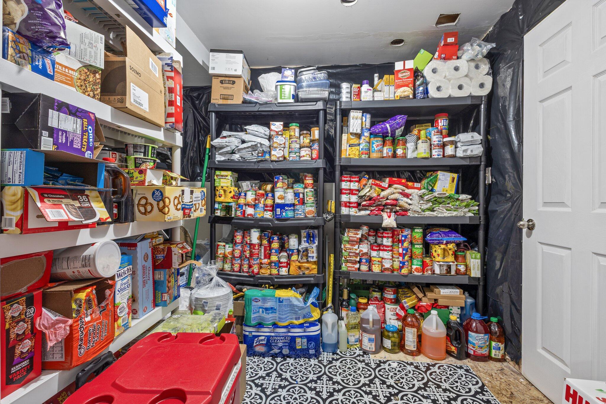 14 Cessna Way Naples ME 04055