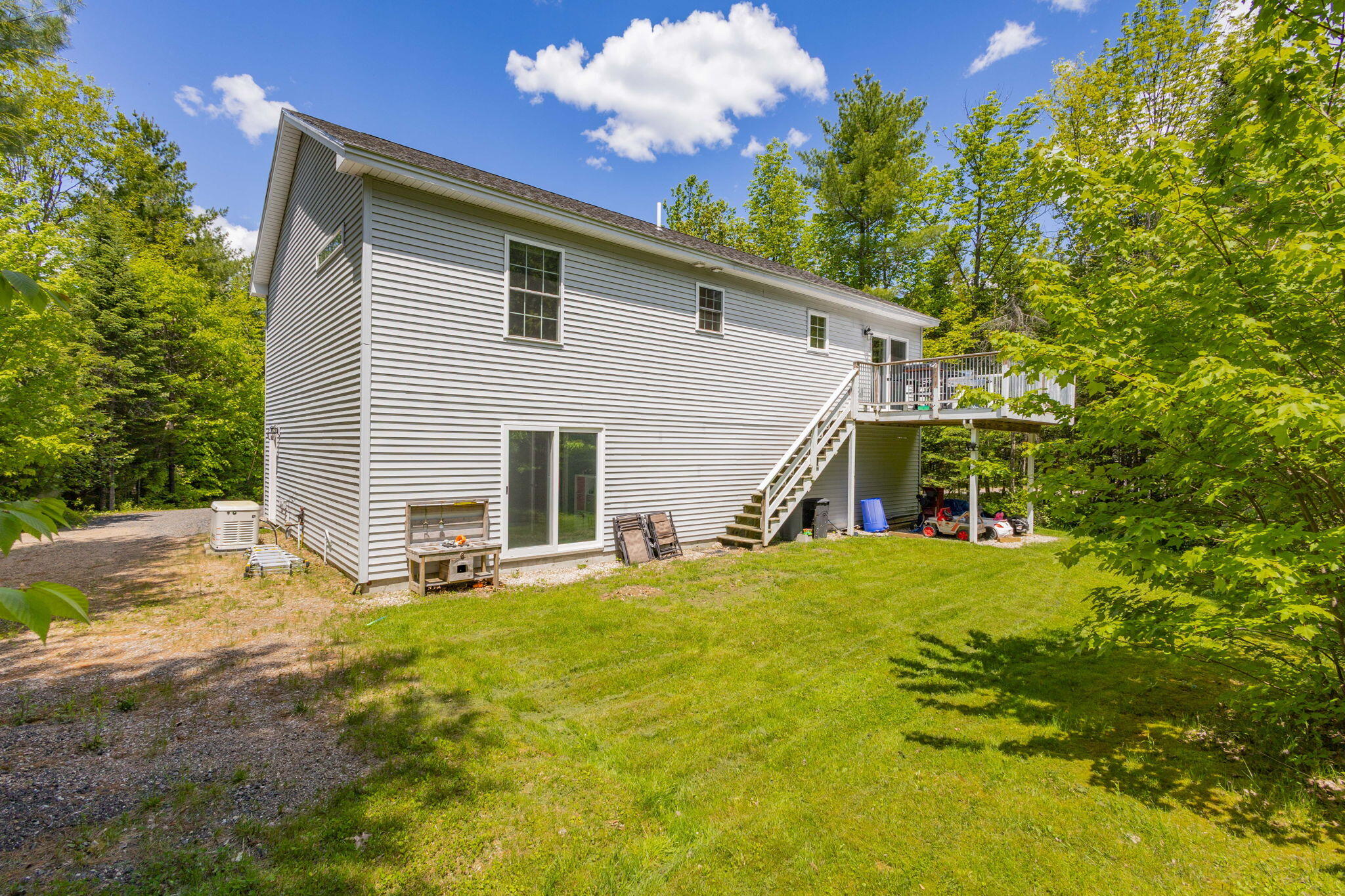 14 Cessna Way Naples ME 04055