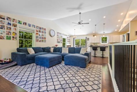 14 Cessna Way Naples ME 04055