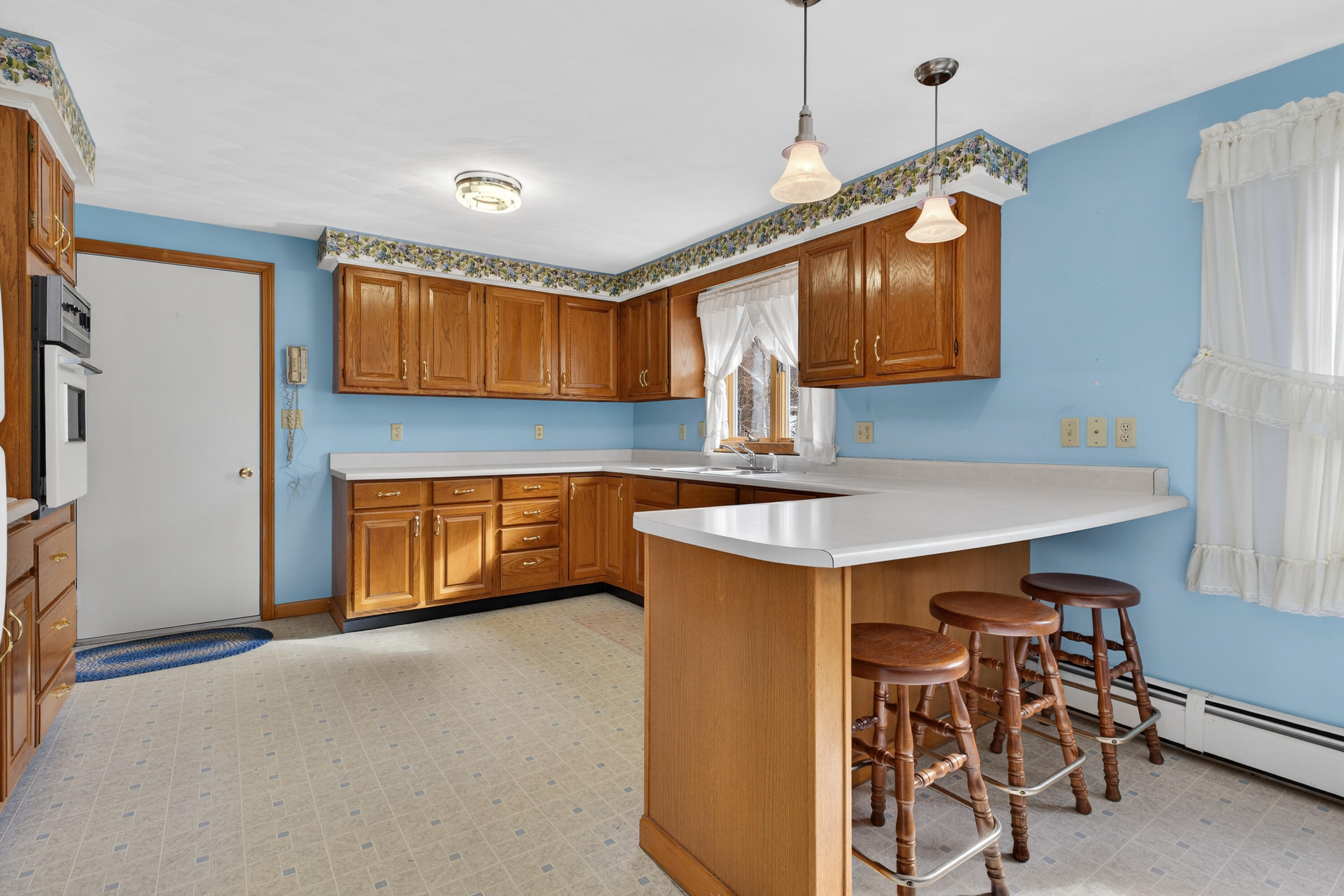 6 Lynn Avenue Biddeford ME 04005