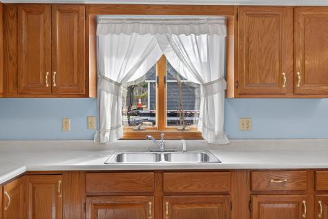 6 Lynn Avenue Biddeford ME 04005