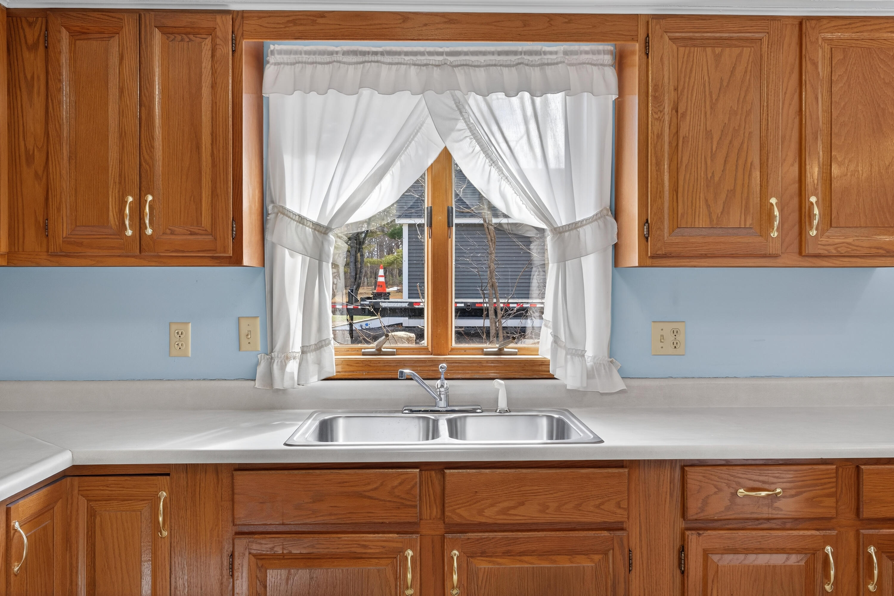 6 Lynn Avenue Biddeford ME 04005