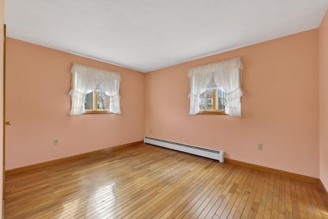 6 Lynn Avenue Biddeford ME 04005