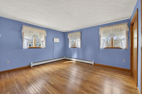 6 Lynn Avenue Biddeford ME 04005