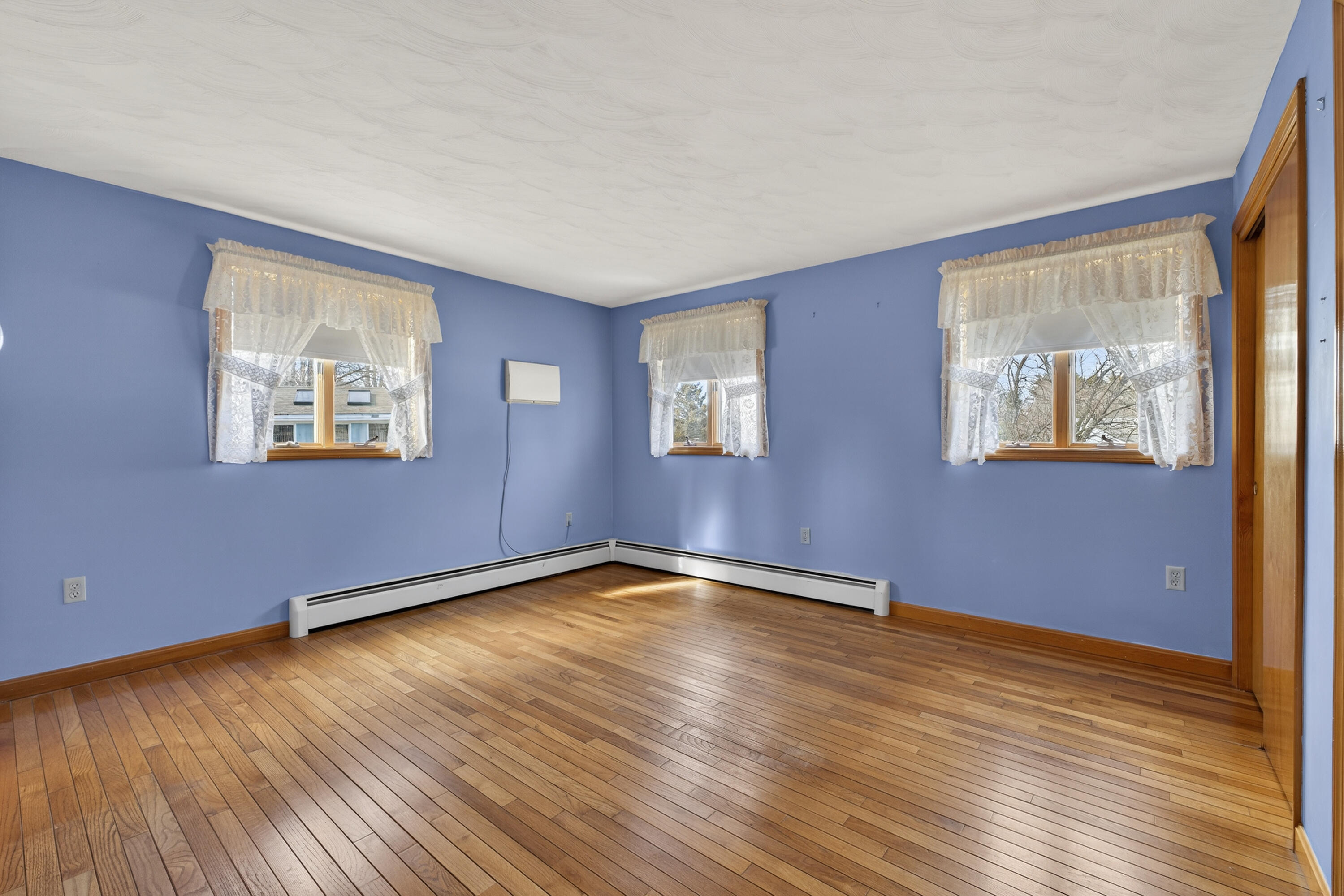 6 Lynn Avenue Biddeford ME 04005