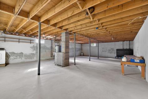 6 Lynn Avenue Biddeford ME 04005