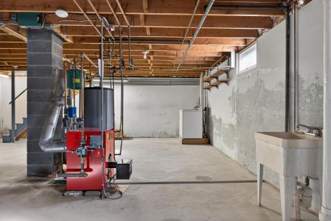 6 Lynn Avenue Biddeford ME 04005