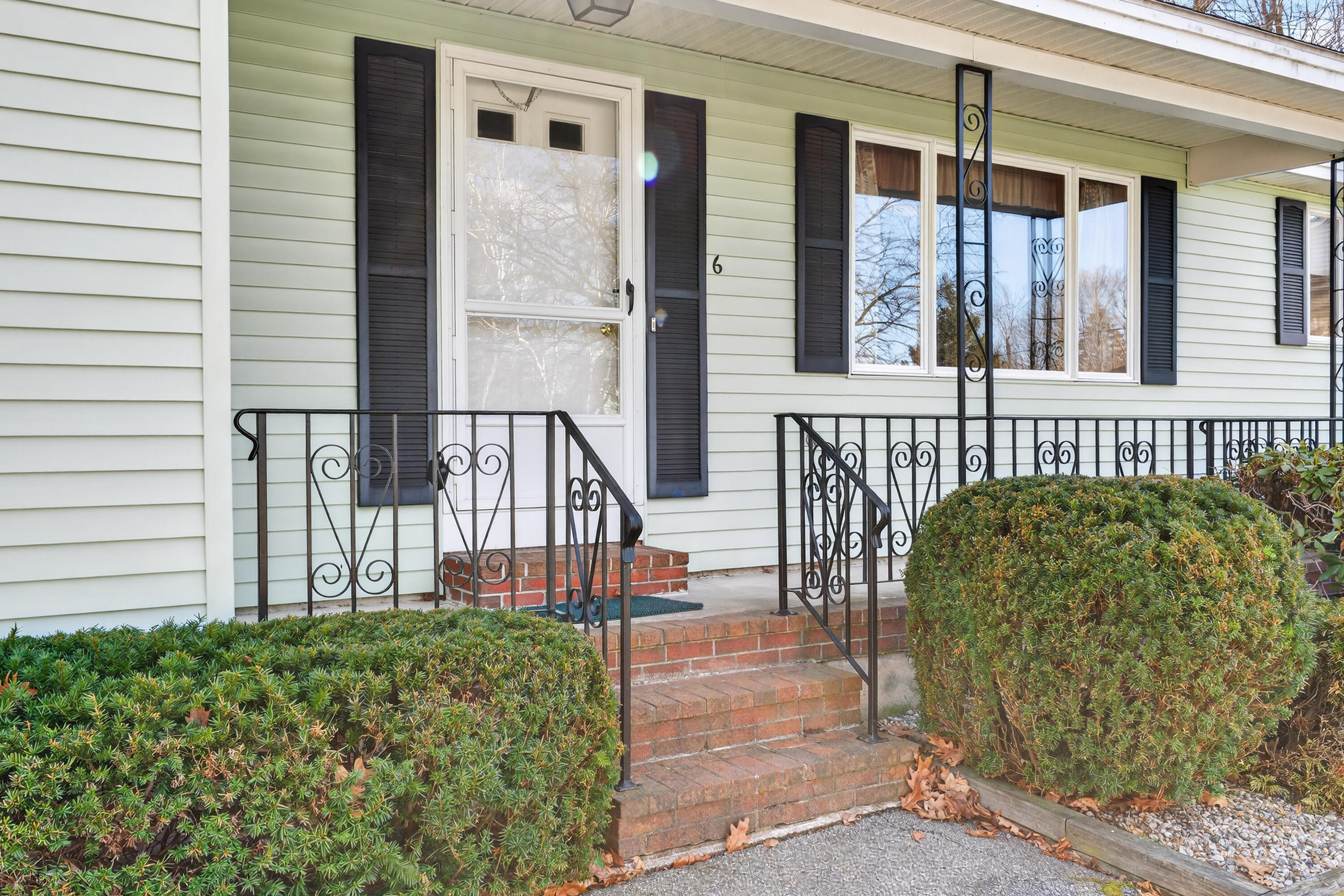 6 Lynn Avenue Biddeford ME 04005