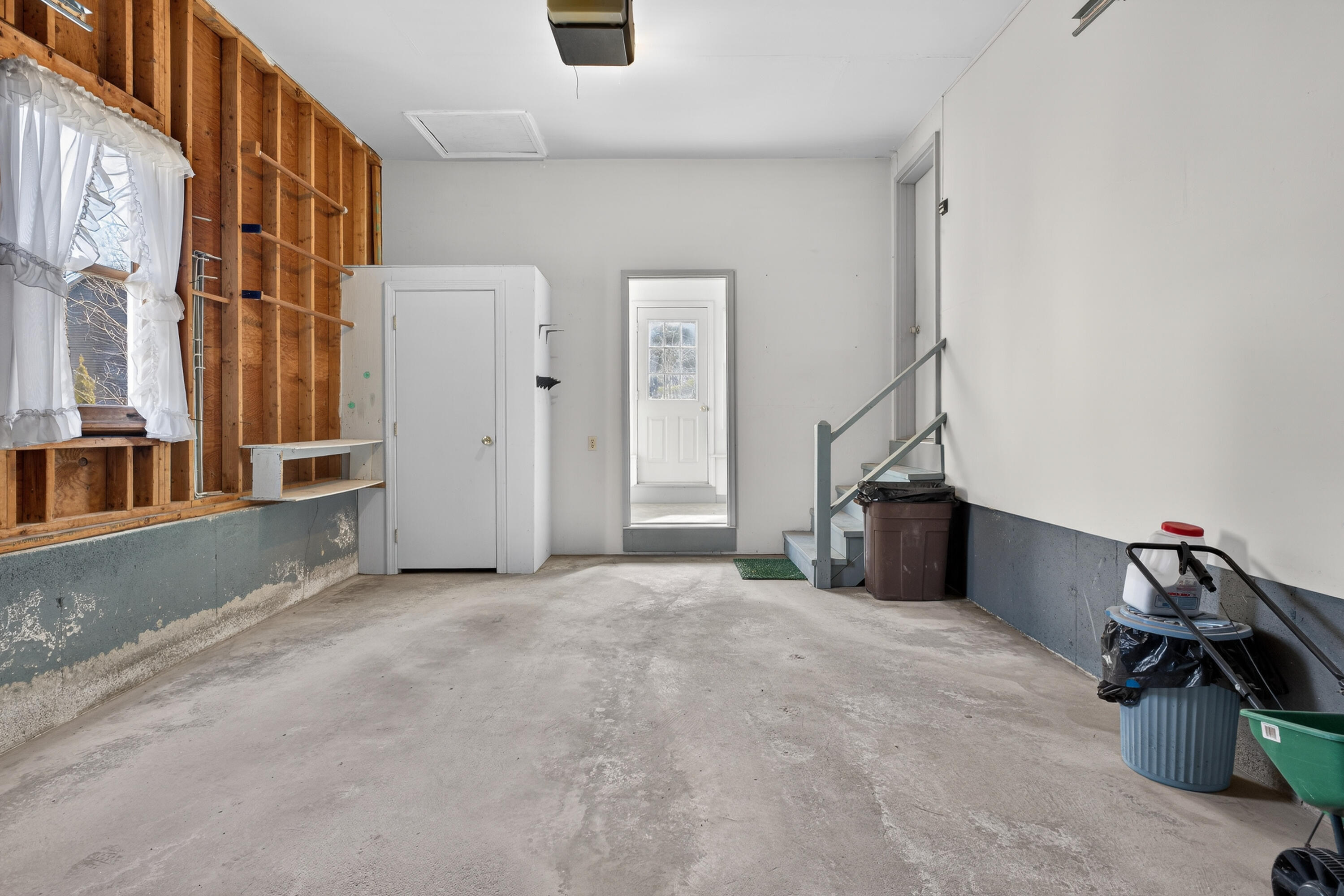 6 Lynn Avenue Biddeford ME 04005