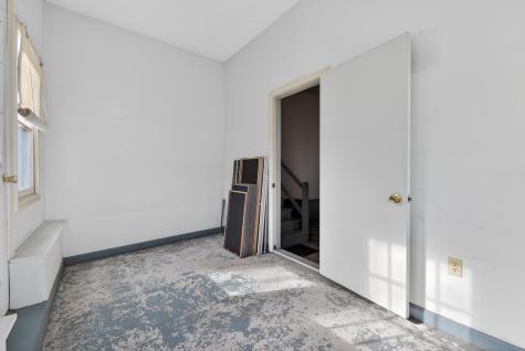 6 Lynn Avenue Biddeford ME 04005