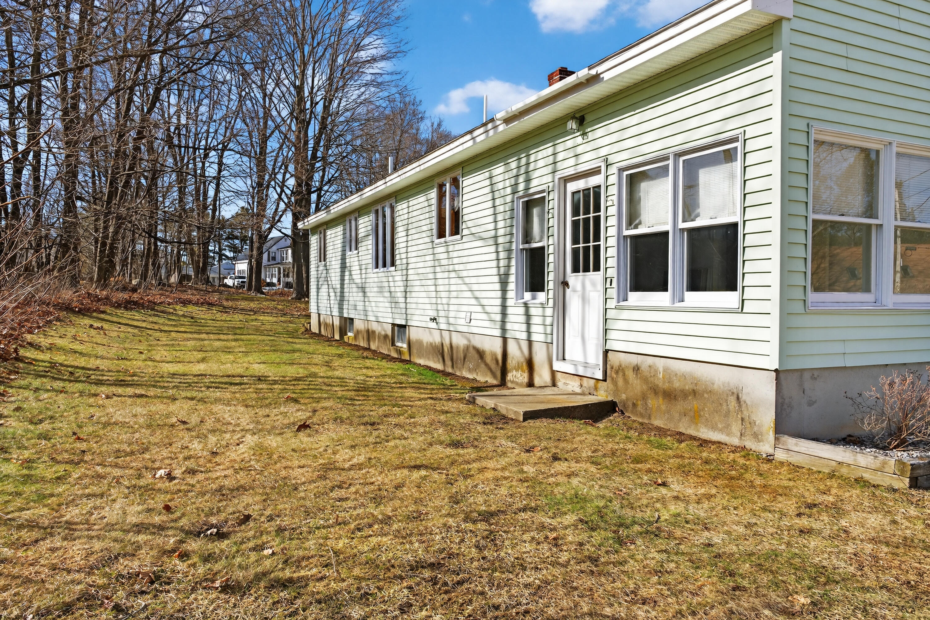 6 Lynn Avenue Biddeford ME 04005