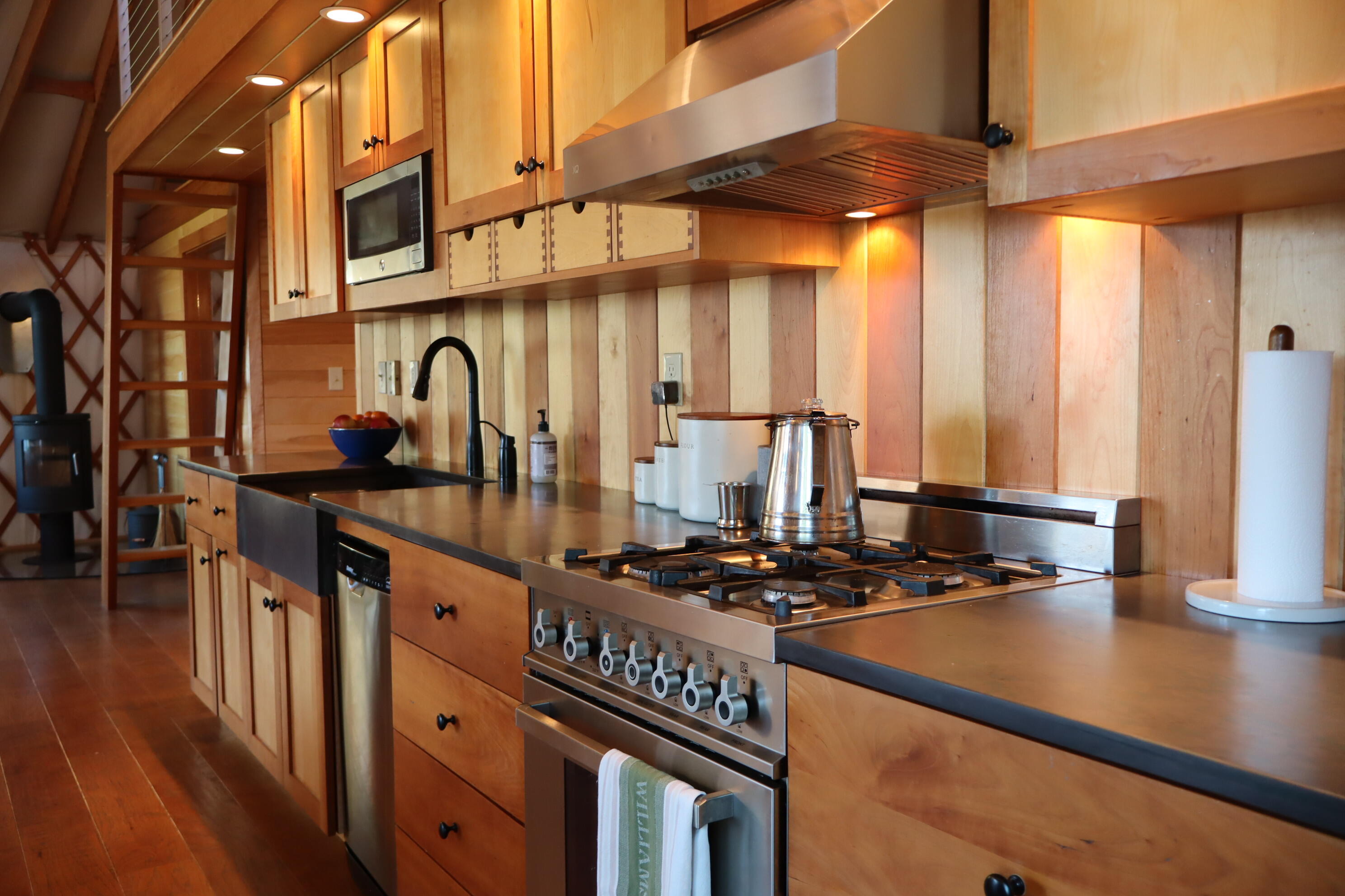 8 Hardscrabble Road Rockwood T1 R1 Nbkp ME 04478