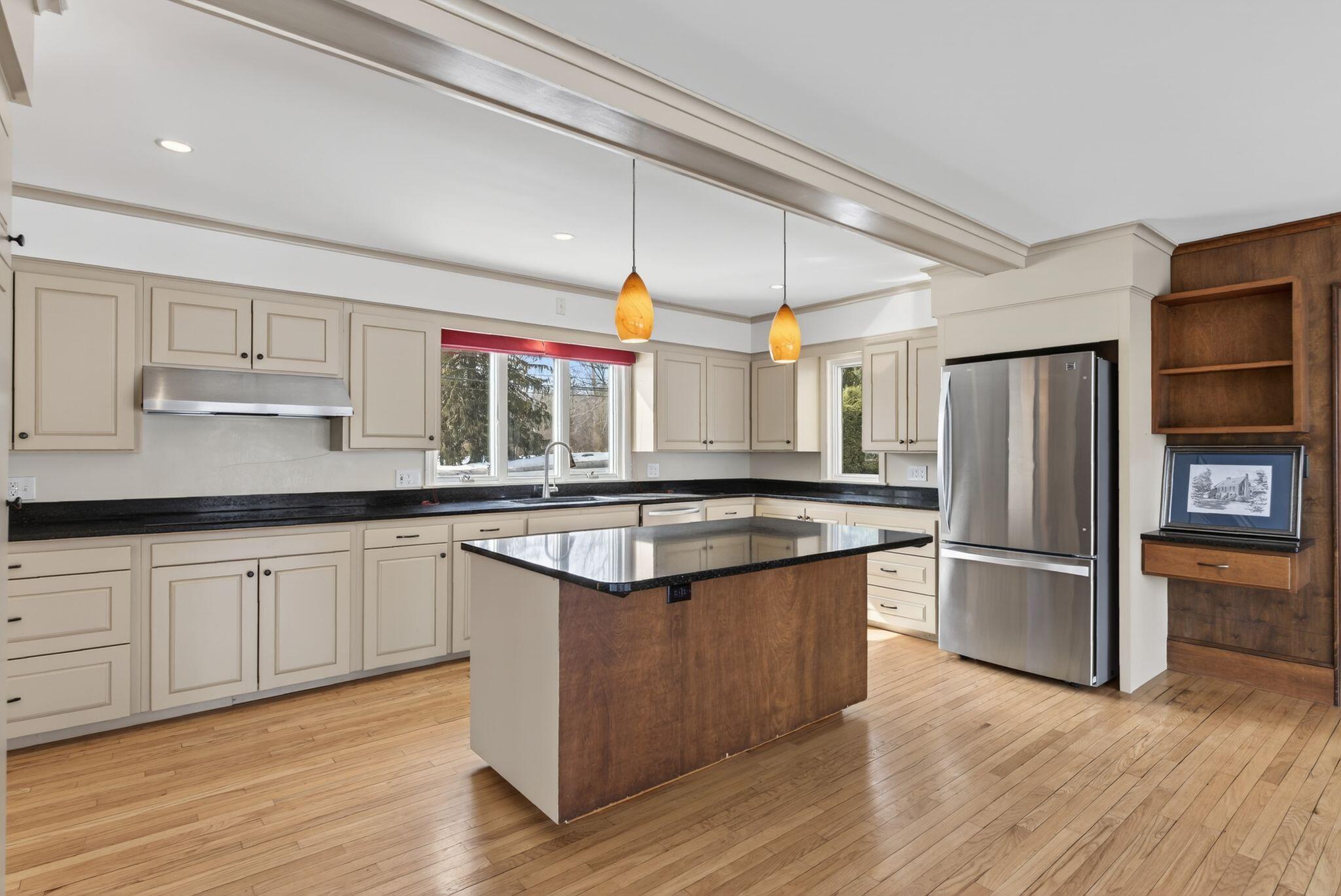 525 W Auburn Road Auburn ME 04210