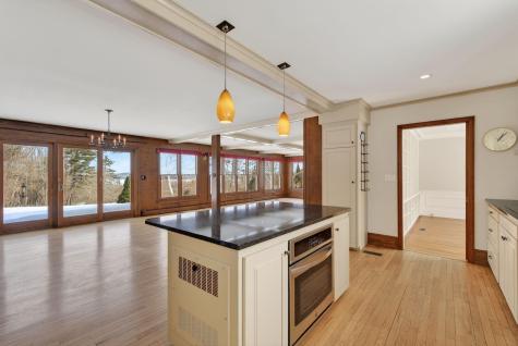 525 W Auburn Road Auburn ME 04210