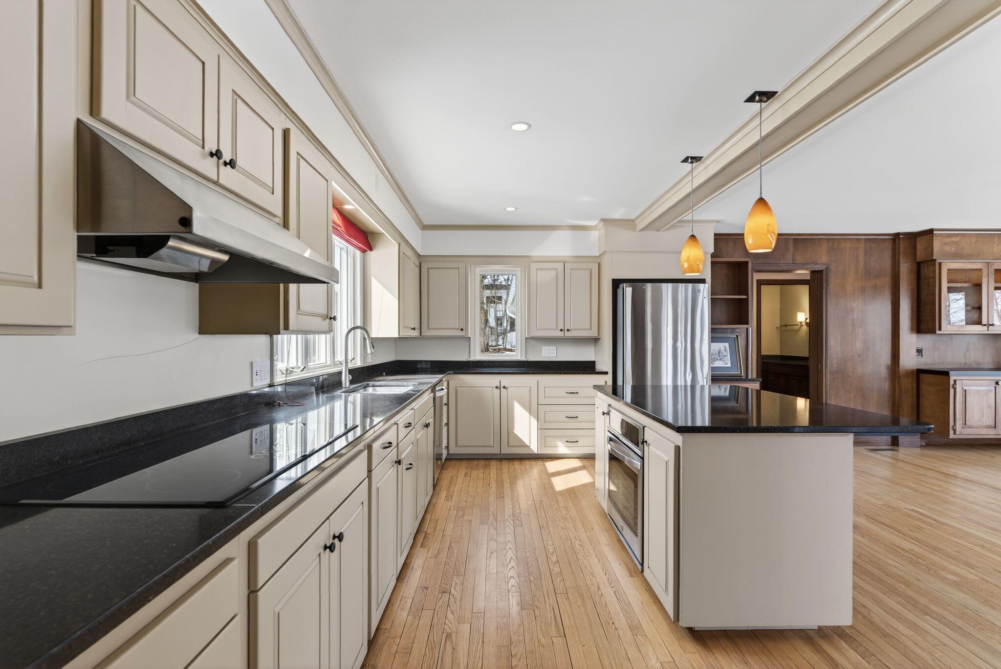 525 W Auburn Road Auburn ME 04210