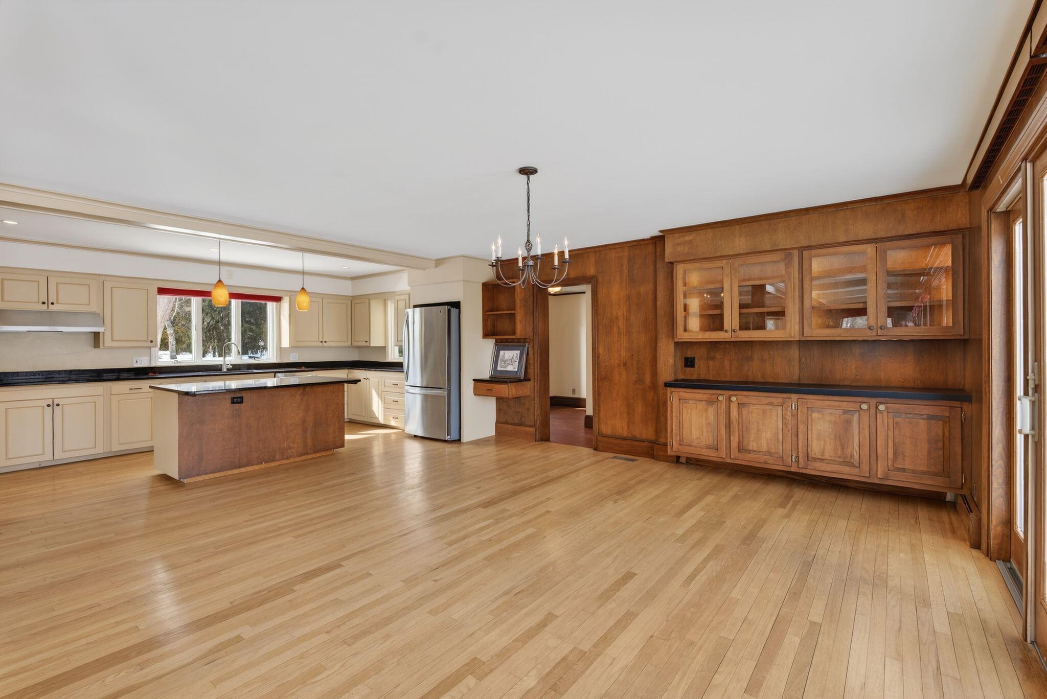 525 W Auburn Road Auburn ME 04210