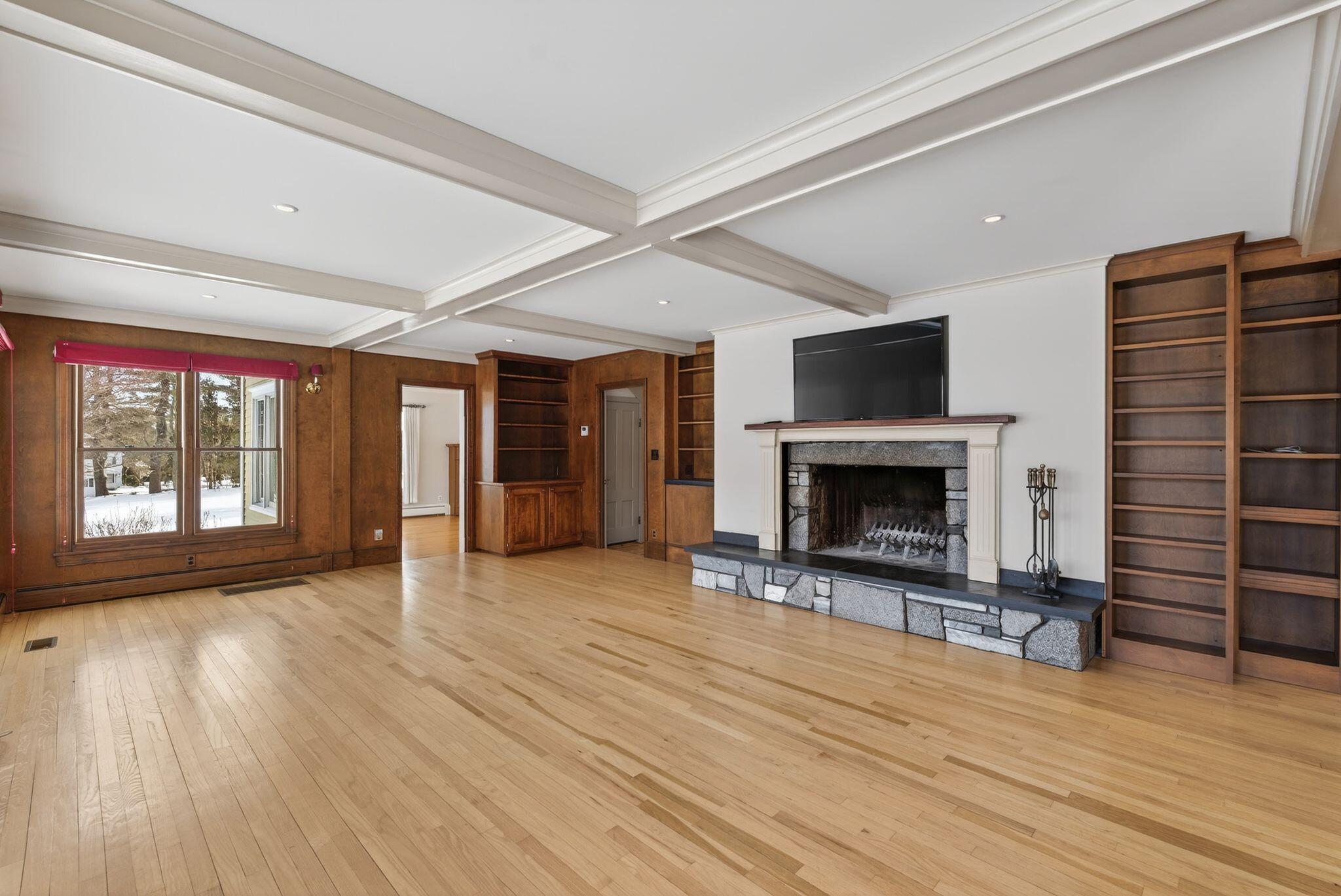 525 W Auburn Road Auburn ME 04210