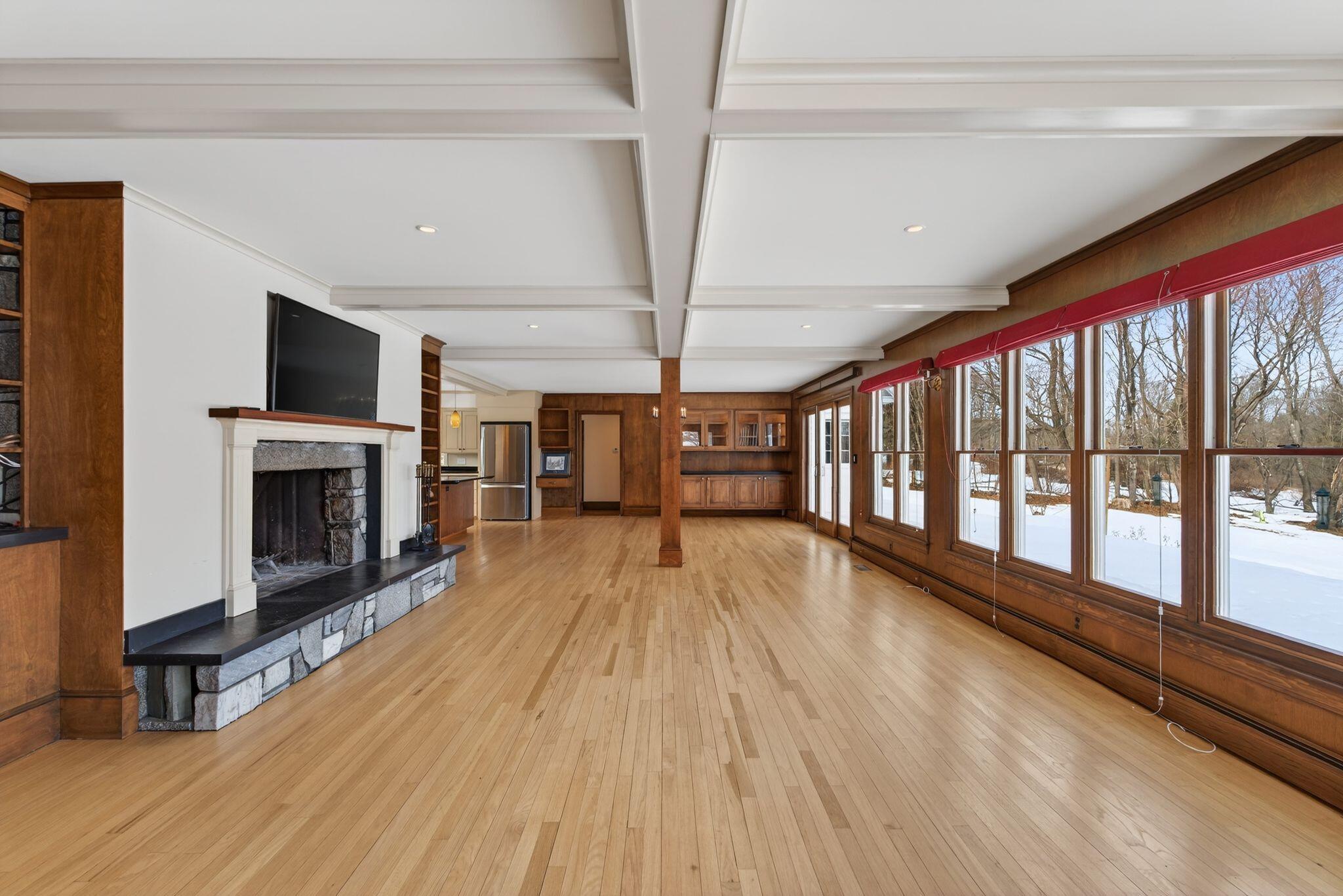 525 W Auburn Road Auburn ME 04210