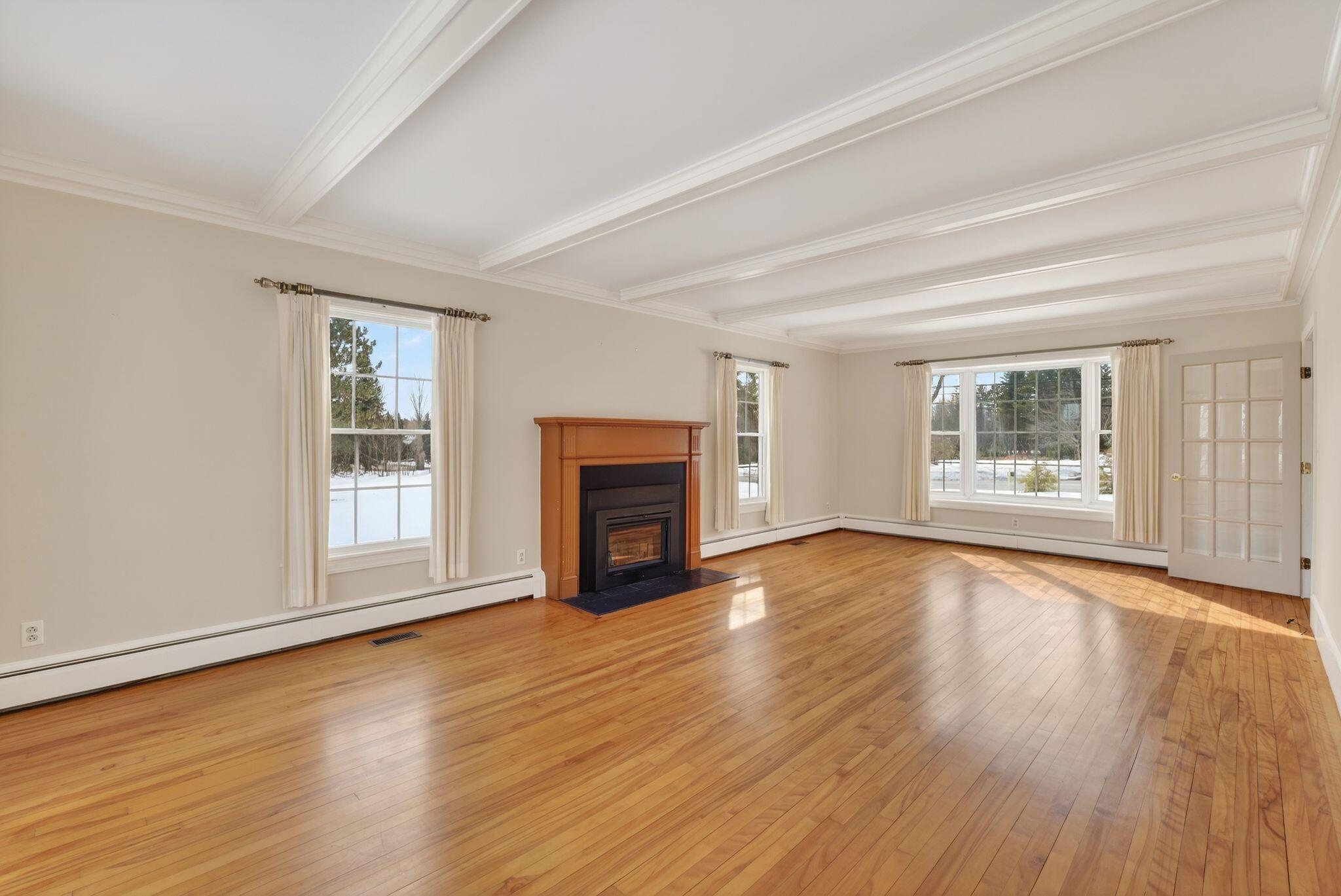 525 W Auburn Road Auburn ME 04210