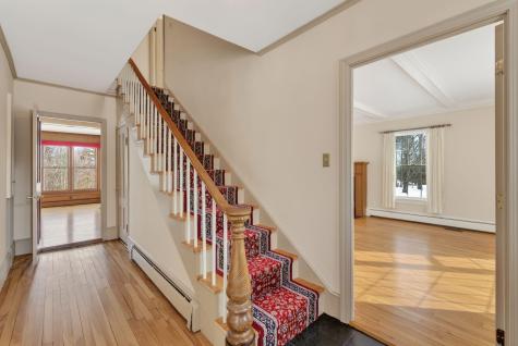 525 W Auburn Road Auburn ME 04210