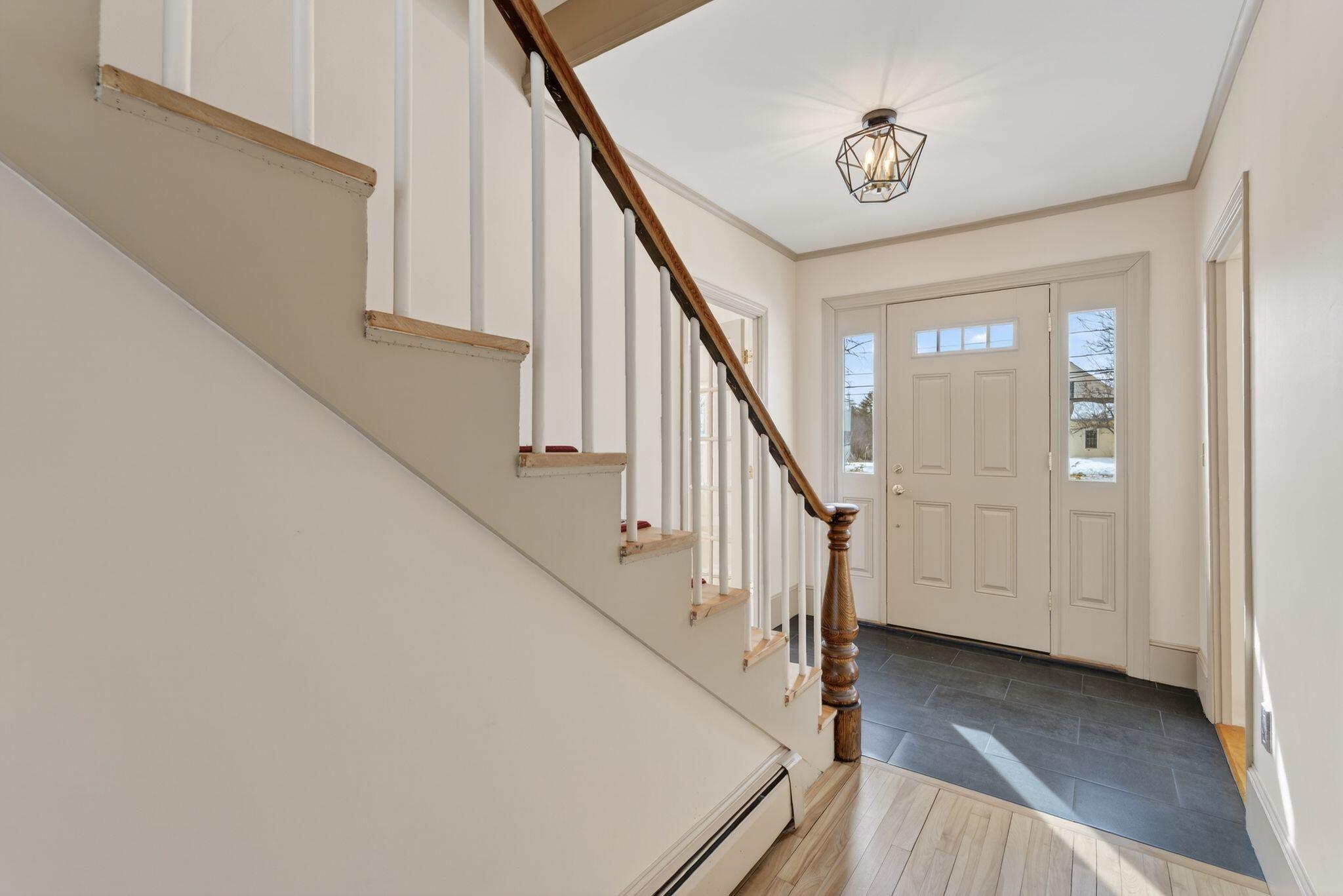 525 W Auburn Road Auburn ME 04210