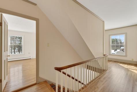 525 W Auburn Road Auburn ME 04210