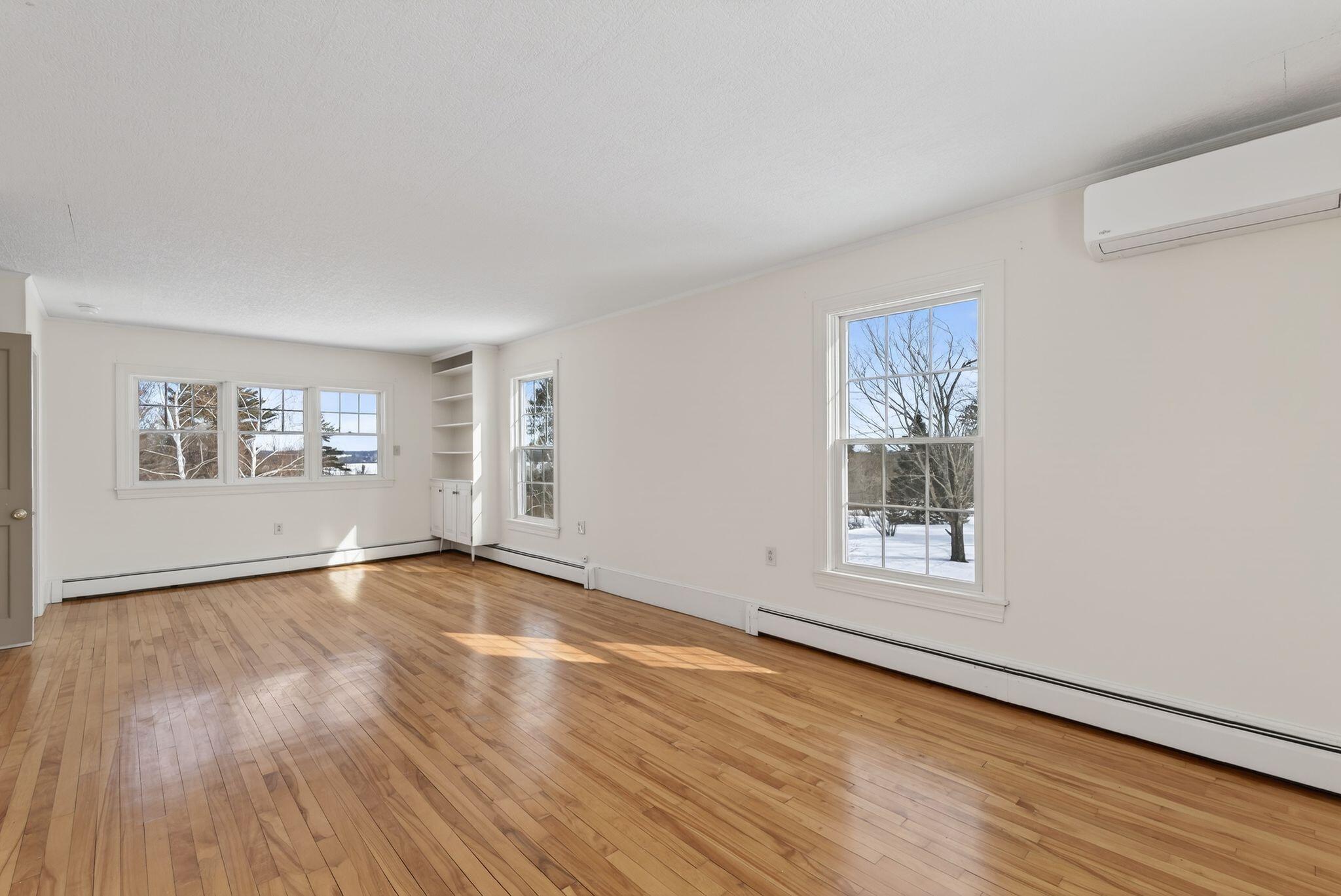 525 W Auburn Road Auburn ME 04210