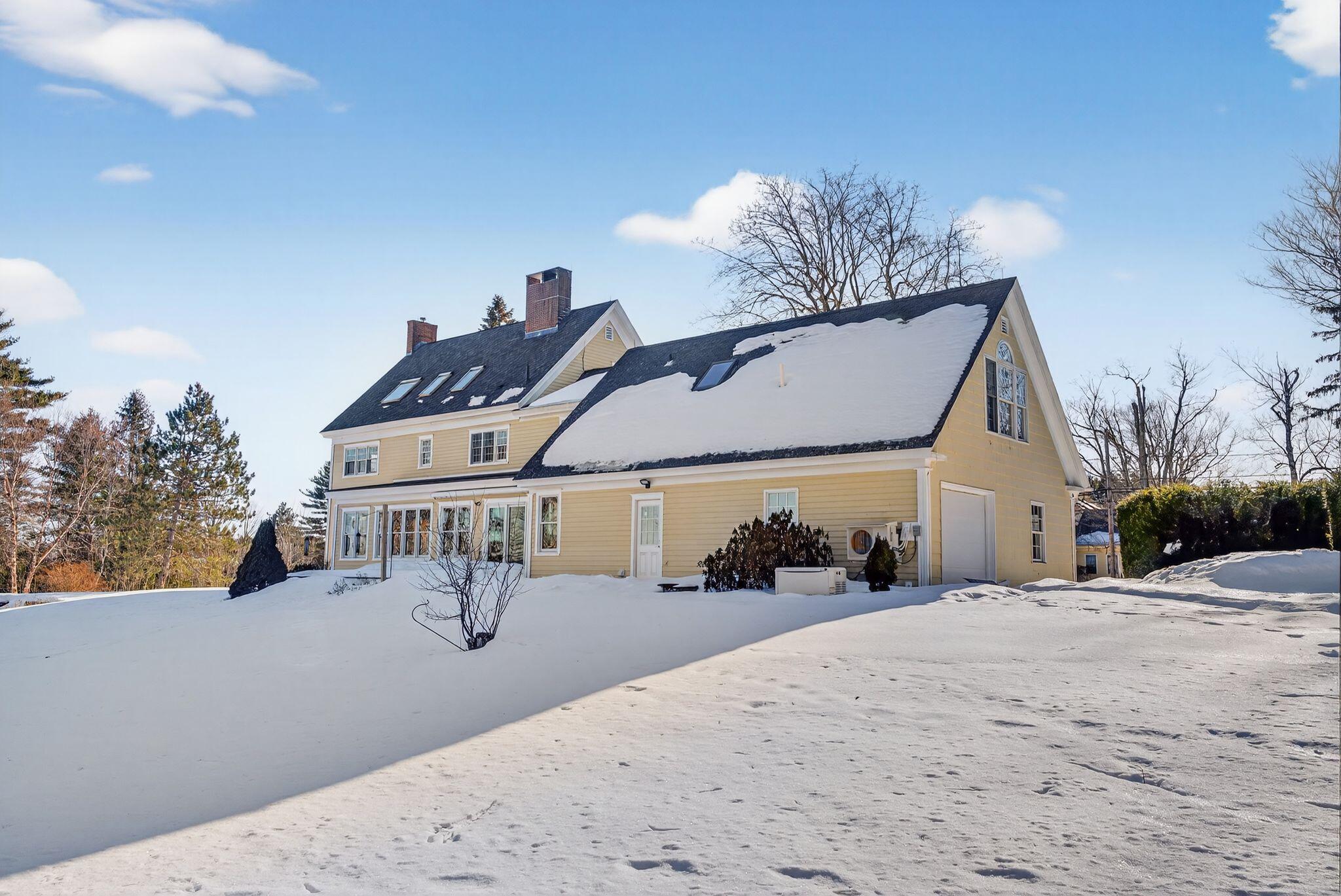 525 W Auburn Road Auburn ME 04210