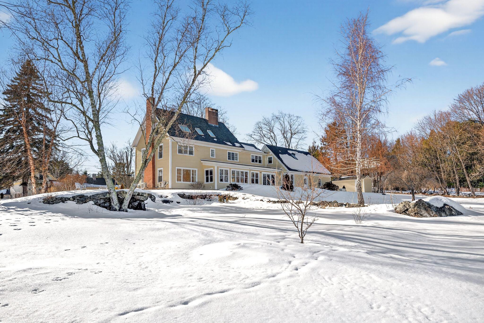 525 W Auburn Road Auburn ME 04210