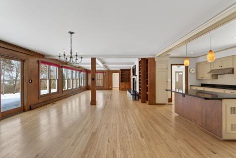 525 W Auburn Road Auburn ME 04210