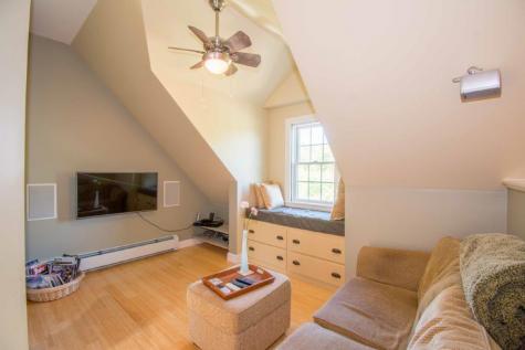 18 Sparrow Lane York ME 03909