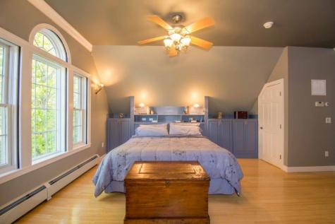 18 Sparrow Lane York ME 03909