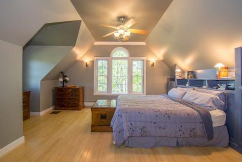 18 Sparrow Lane York ME 03909