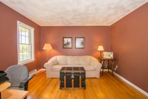 18 Sparrow Lane York ME 03909