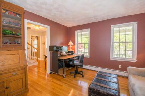 18 Sparrow Lane York ME 03909